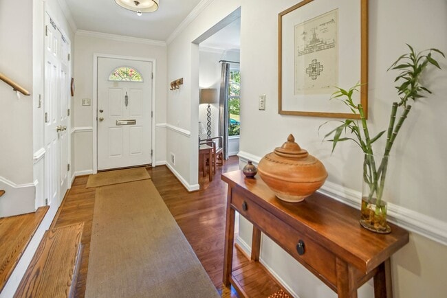 Building Photo - 6902 Tilden Ln