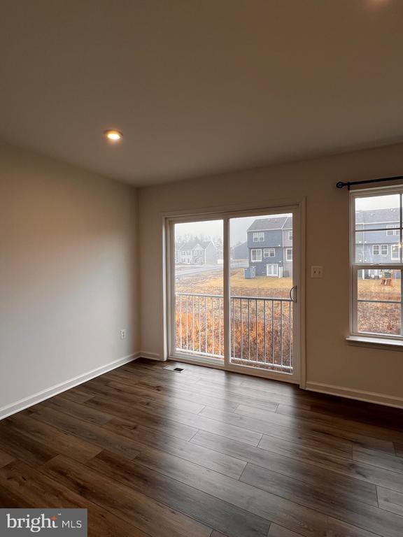 Building Photo - 21 Scrub Pne Ct