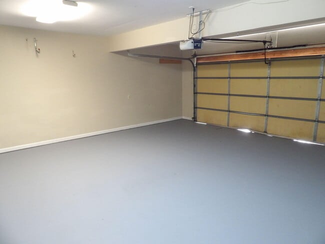 Building Photo - 107 Shannon Ln