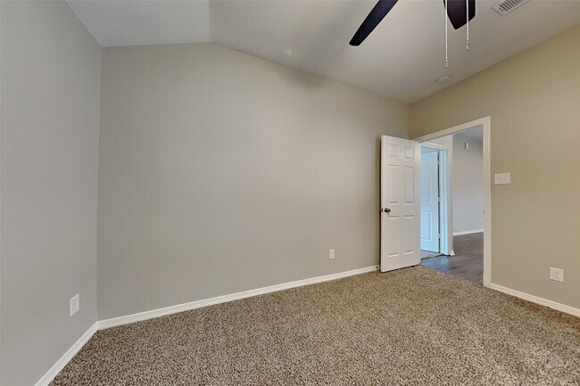 Building Photo - 10218 Black Forest Ct