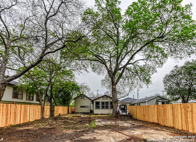 Building Photo - 212 Lowell St