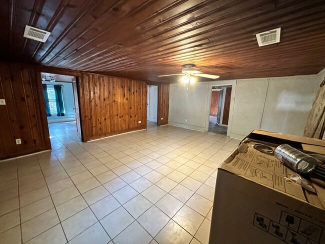 Primary Photo - 1755 Ashville Rd