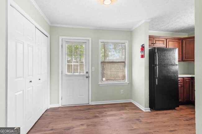 Building Photo - 2051 College Ave NE