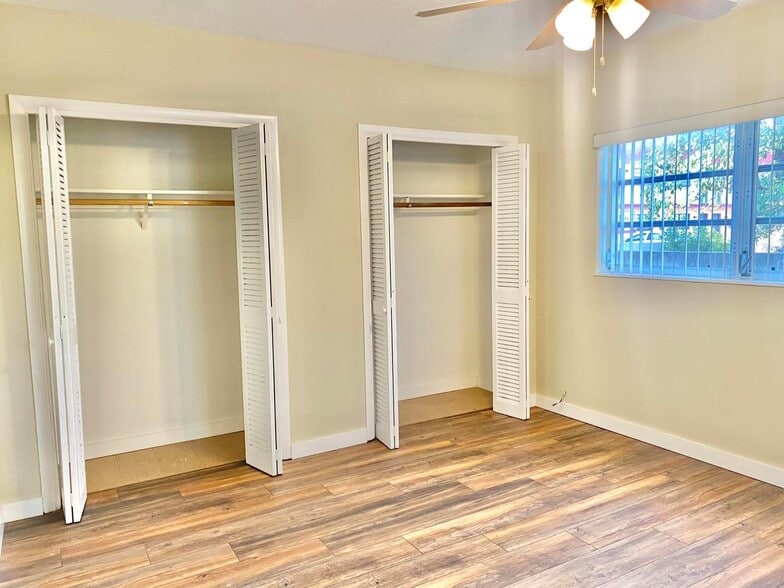 Building Photo - 2303 S Federal Hwy