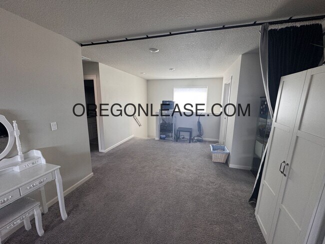 Building Photo - New Construction | 3 Bed, 2.5 Bath | 2,081...