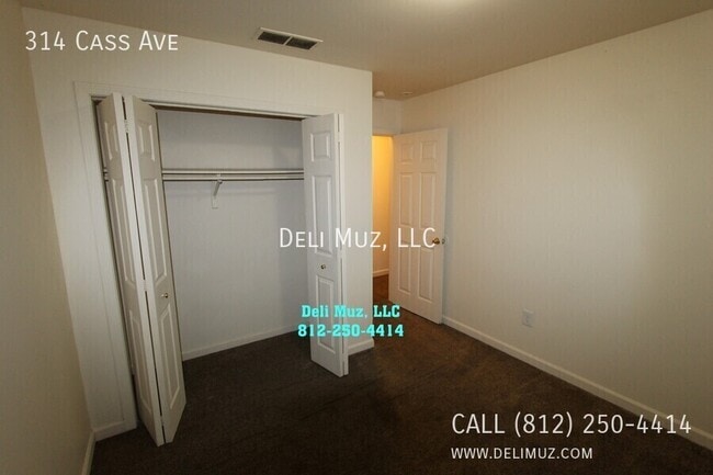 Building Photo - 314 Cass Ave