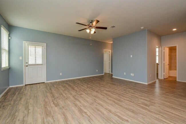 Building Photo - 6035 Purple Iris St