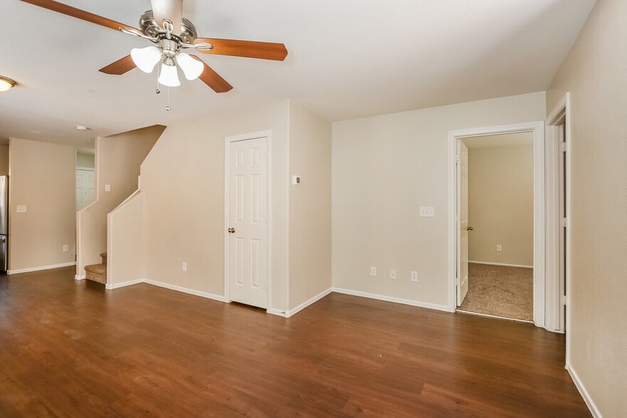 Building Photo - 3323 Fico Ave