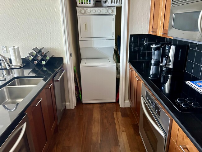 Building Photo - 3800 N Ocean Dr