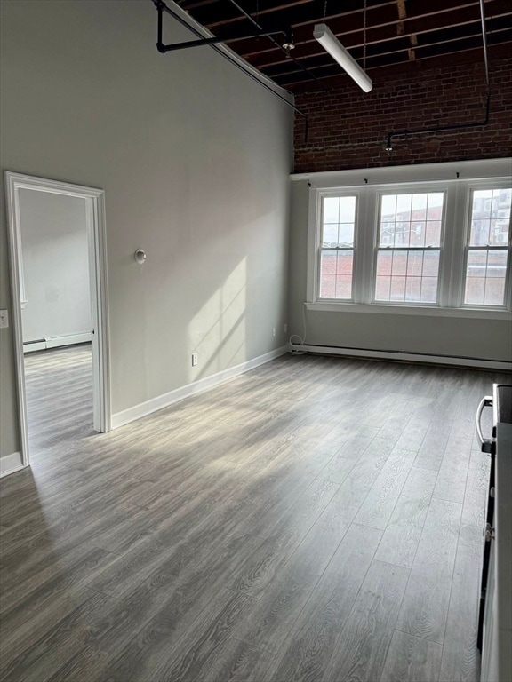 Building Photo - 15 N Main St