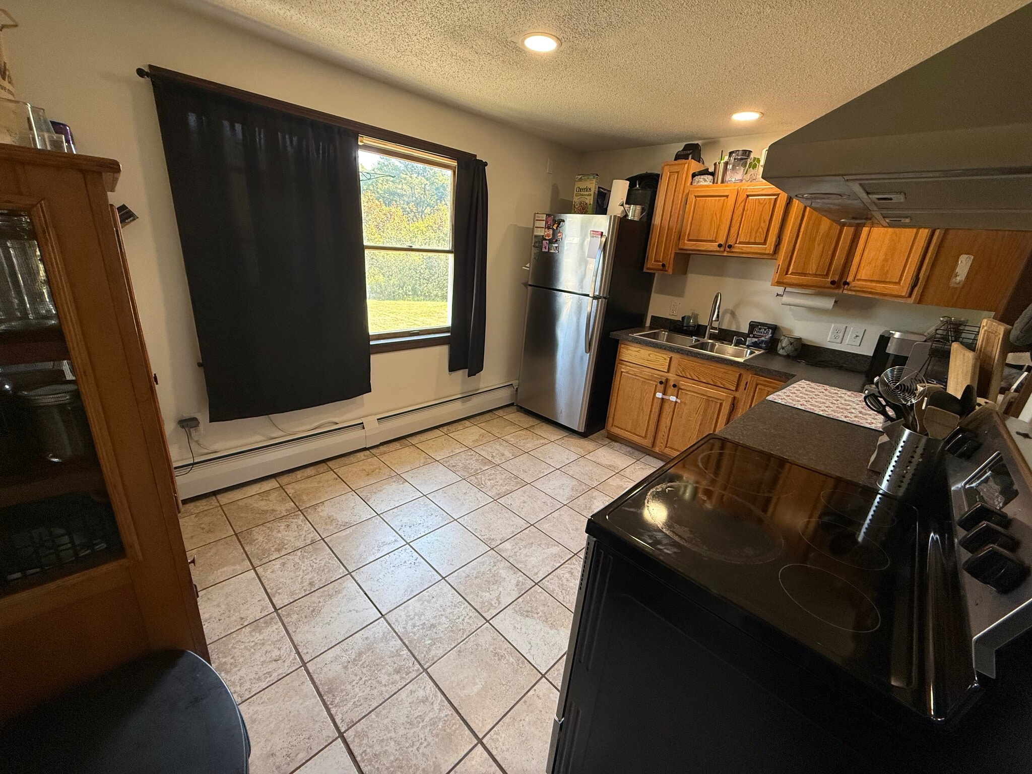 Building Photo - 18 Chestnut Dr