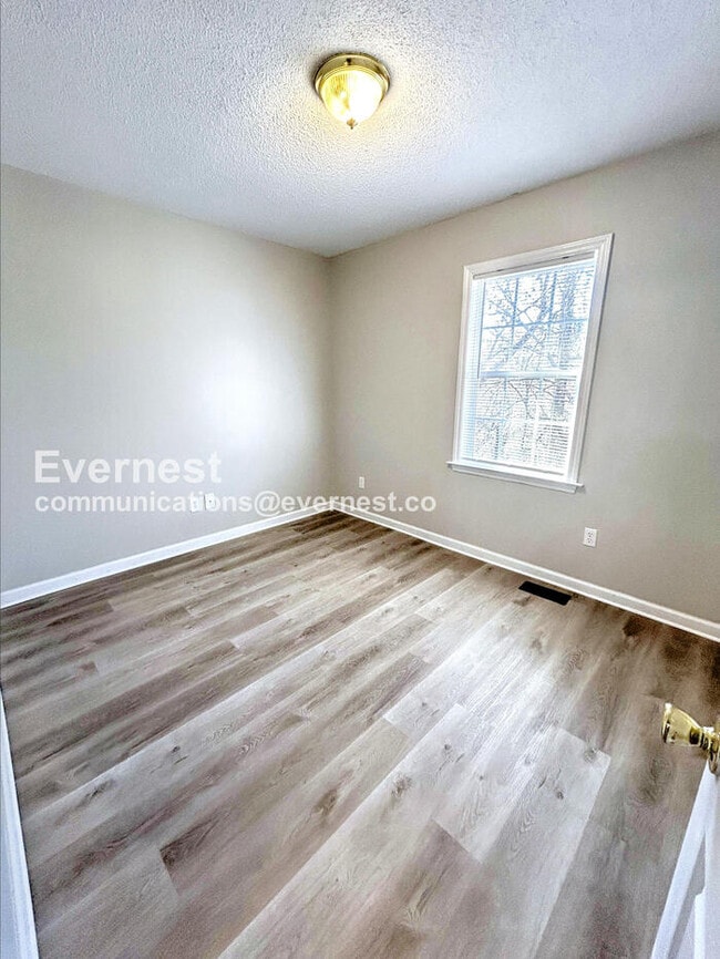 Building Photo - 4350 Wakeman Dr