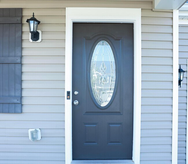 Building Photo - 11921 Warbler Wy