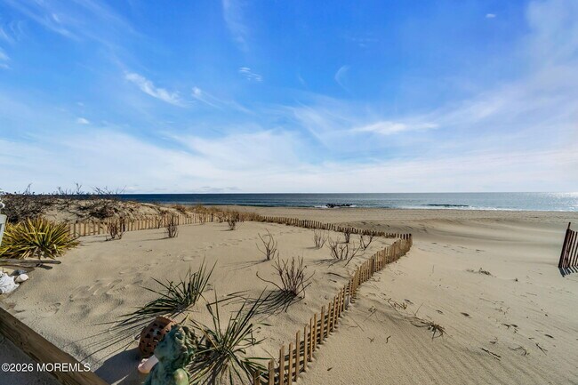 Building Photo - 55 Beach Front