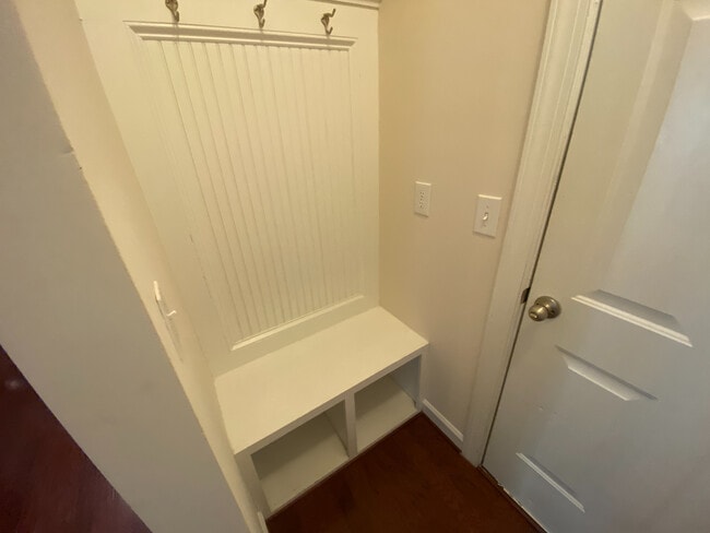 Building Photo - Room in Townhome on Pecan Ridge Way