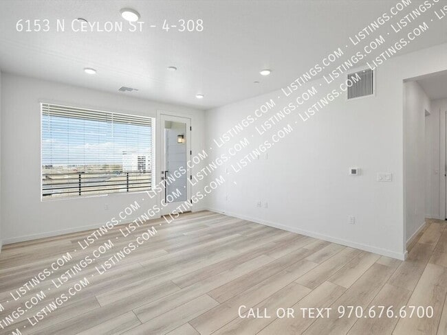 Building Photo - 6153 N Ceylon St