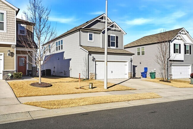 Building Photo - GREAT HOME IN LAKEVIEW RIDGE IN GROWING FUQUAY-VARINA
