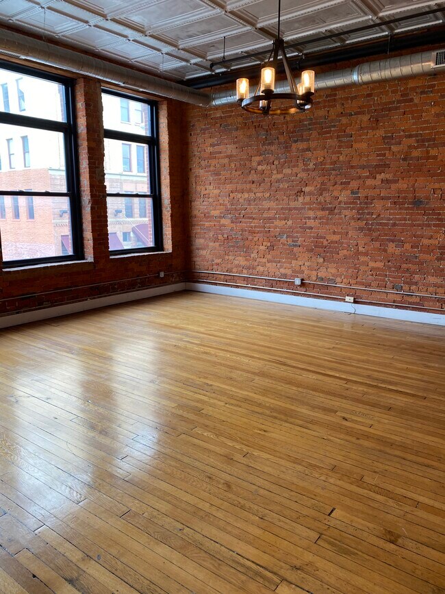 Building Photo - Ohio Furniture Bldg