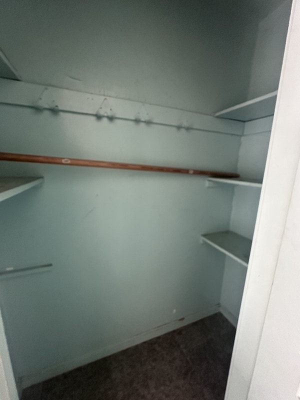 Building Photo - 13510 Cedar Rd