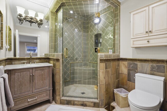 Building Photo - 23255 Mariposa De Oro St