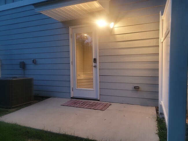 Rear Porch - 25806 Pollard Rd