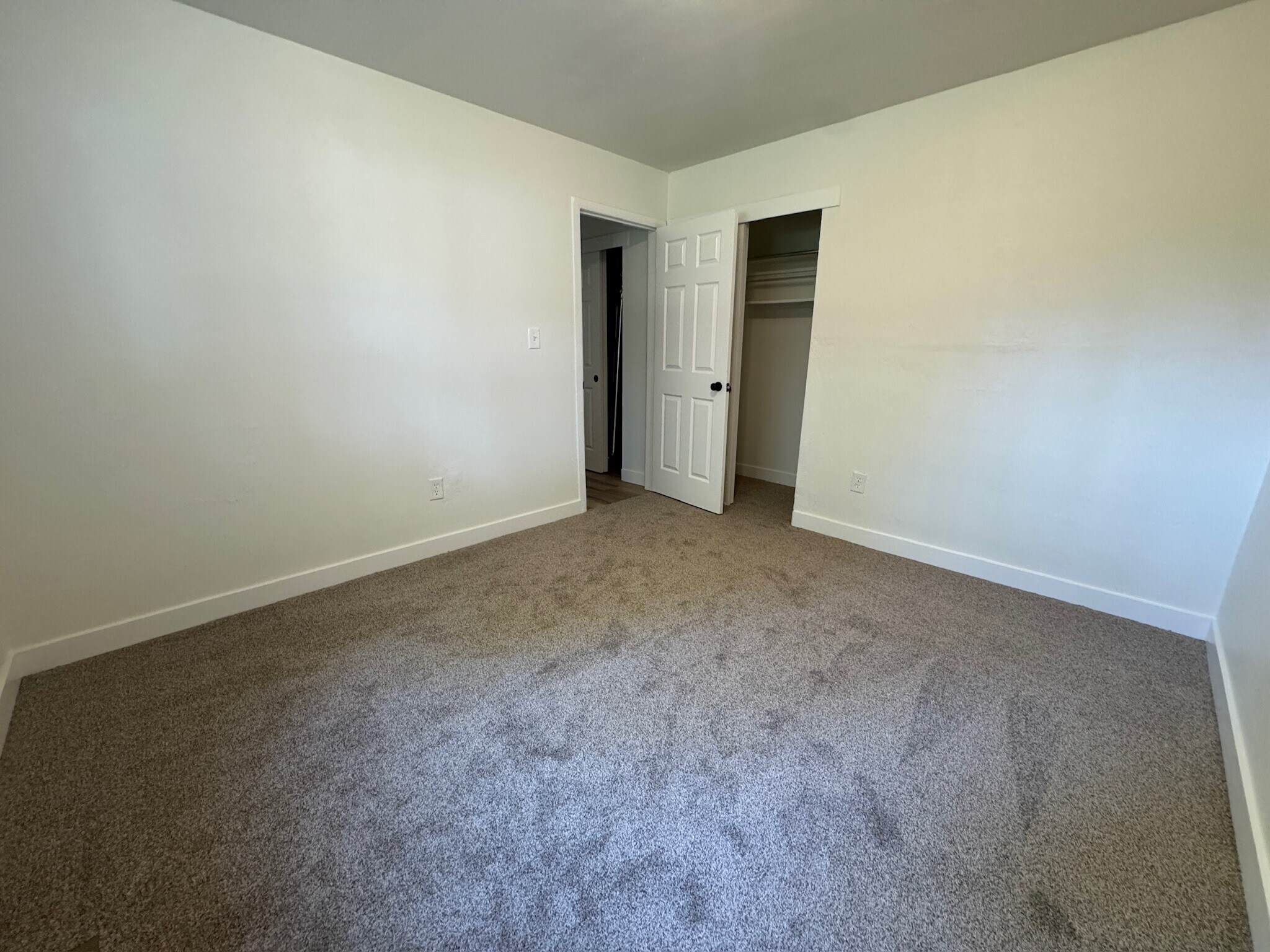 Building Photo - 804 Meeker St