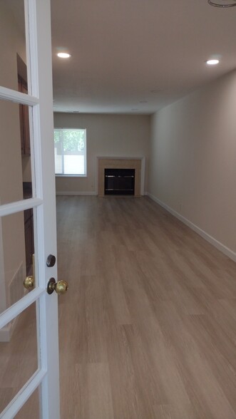 Building Photo - 541 Pimlico Ct
