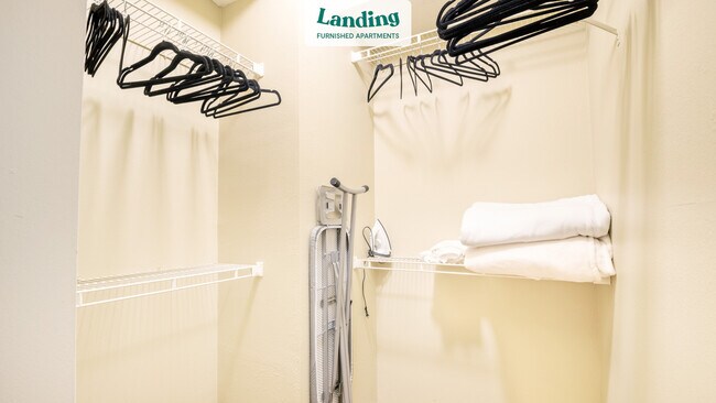 Building Photo - 4870 Hunt Rd