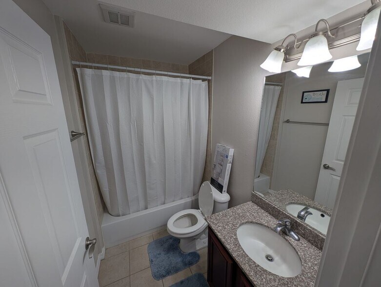 Building Photo - 1282 Beach Blvd