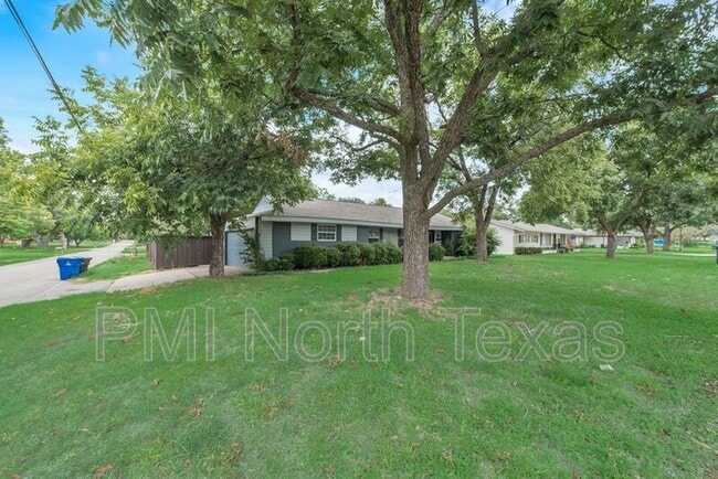 Building Photo - 9580 Magnolia Rd