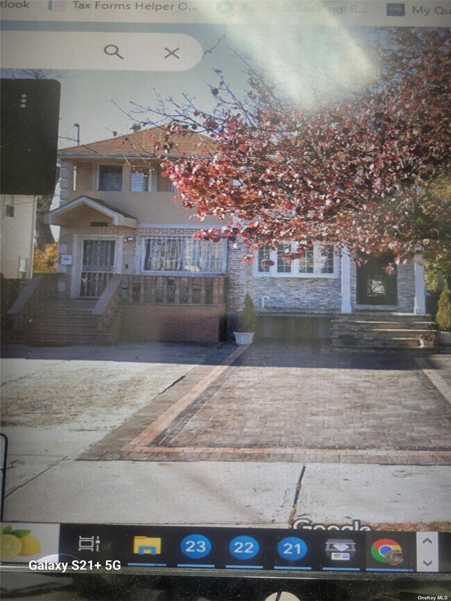 Building Photo - 61-00 Francis Lewis Blvd