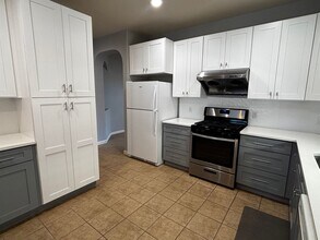 Building Photo - 3 Bedroom Home in Pioneer Crossing