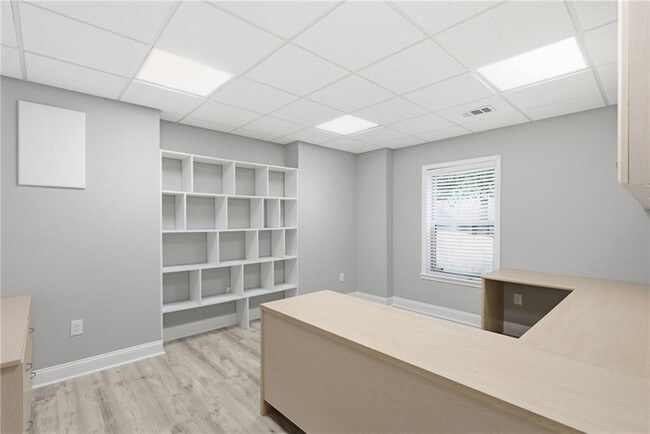 Building Photo - 10504 New Cove Rd