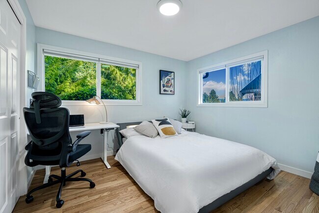 Building Photo - Beautiful Home for Rent in Bellevue