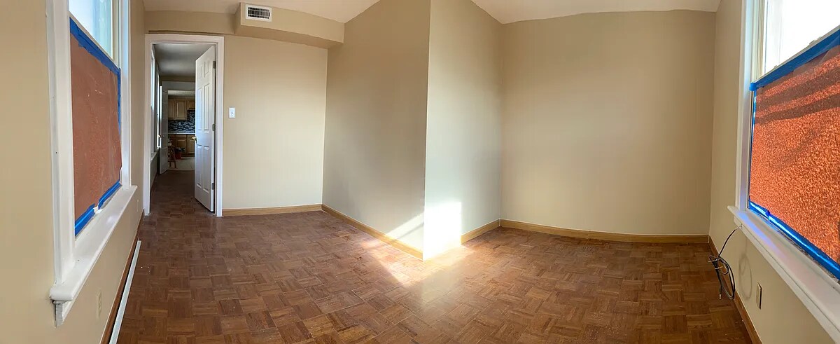 Building Photo - 25 Holbrook St