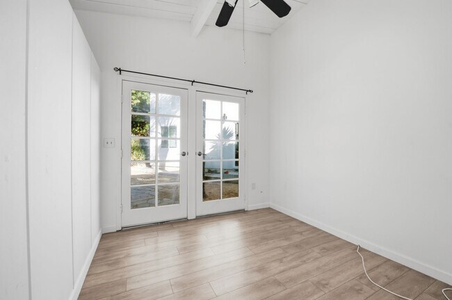 Building Photo - 4955 Baja Ct
