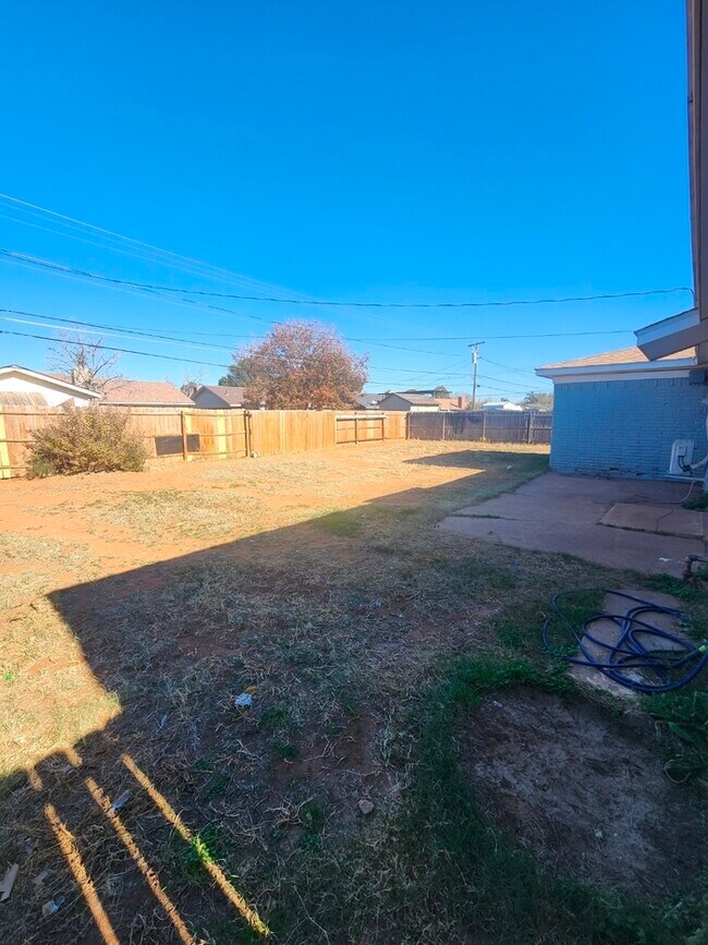 Building Photo - 4706 Bowie Dr