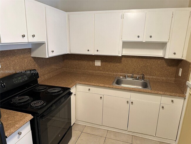 Building Photo - 5315 NW 22nd St