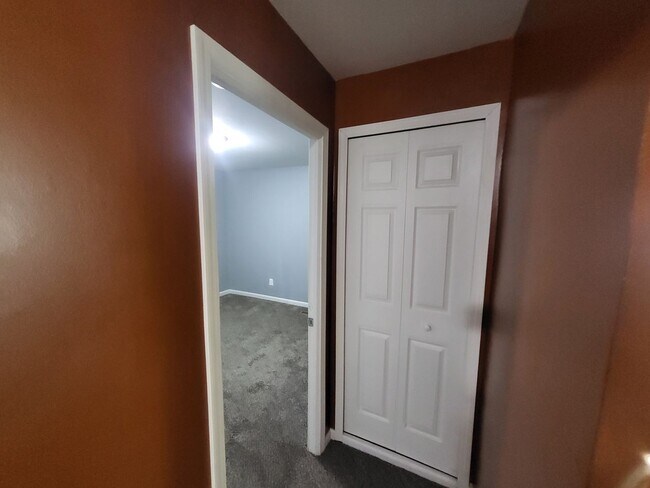 Building Photo - 3 bedroom home on Flint's North-east side