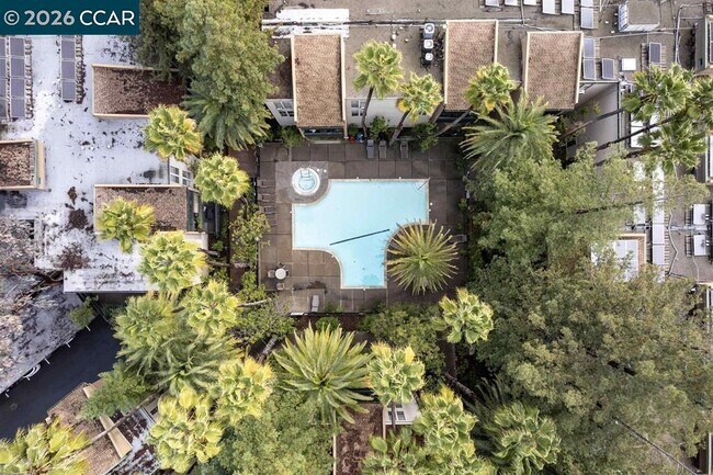 Building Photo - 1246 Walker Ave