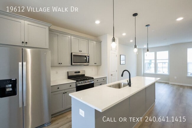 Building Photo - 19612 Village Walk Dr
