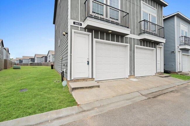 Primary Photo - 18835 Elegance Ave