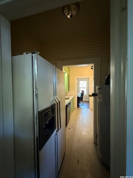 Building Photo - 630 W Gramercy Pl