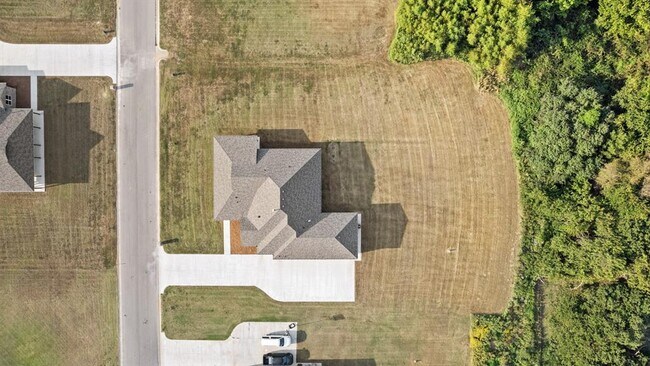 Building Photo - 214 Olde Ml Ct