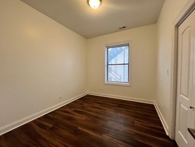 Building Photo - 5172 S Michigan Ave