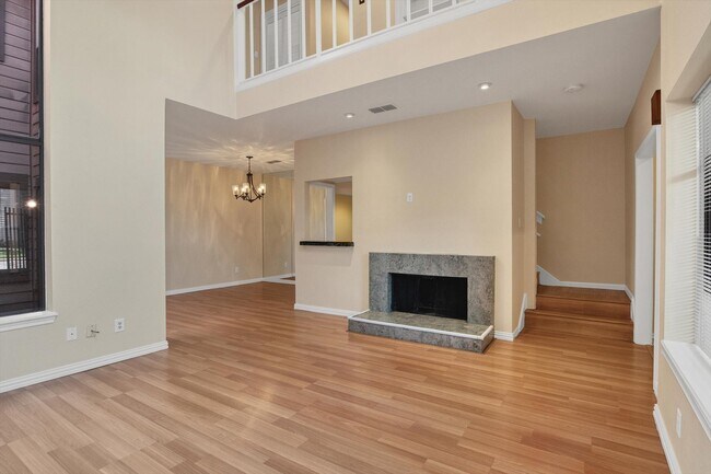 Building Photo - 7447 Cambridge St