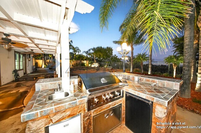 Building Photo - 1485 Clearview Cir