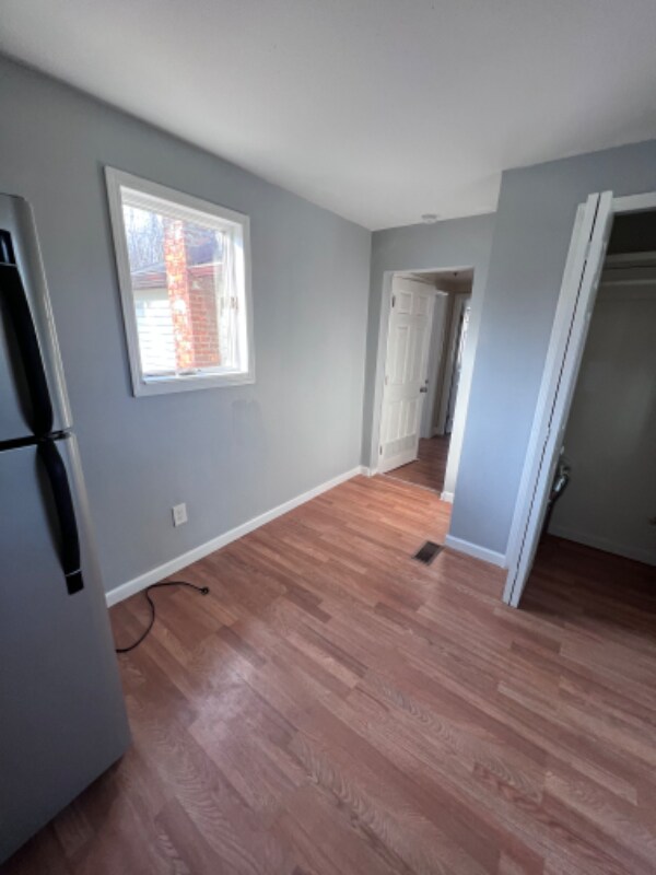 Building Photo - 7069 Belleville Rd