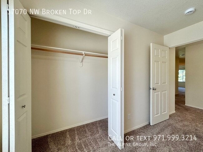 Building Photo - 17070 NW Broken Top Dr