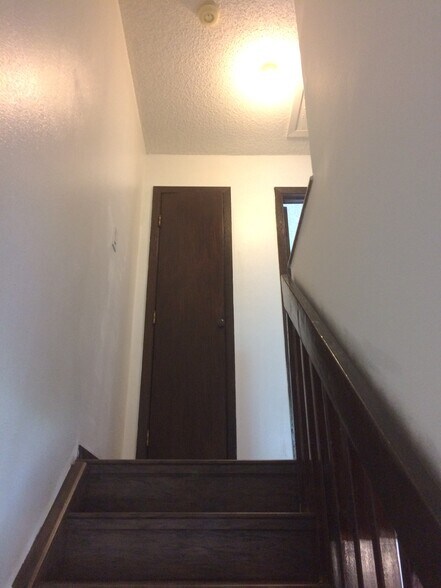 Building Photo - 27 S Murray Blvd